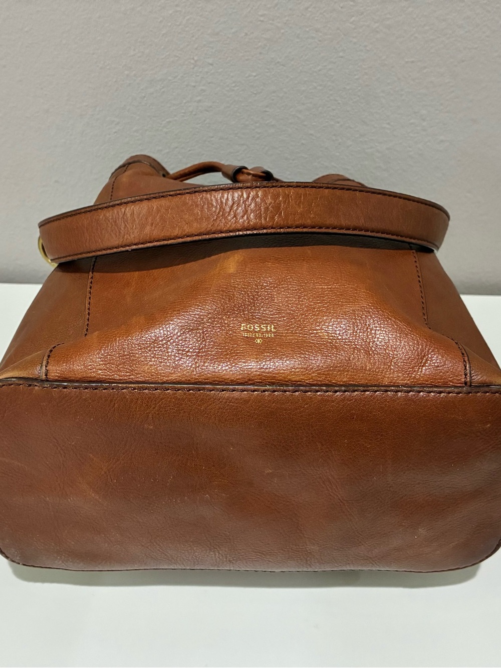 Fossil Women's Brown Leather Drawstring Bucket Bag - Picture 3 of 9